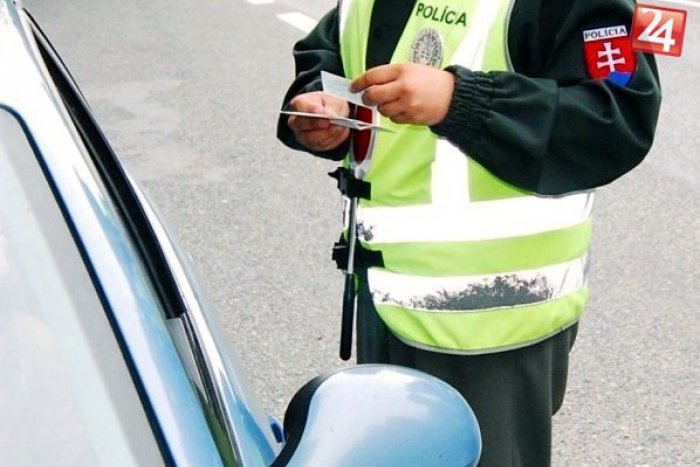 Ilustračný obrázok k článku Policajti sa opäť rozhodli zamerať na vodičov v Revúcej: V ktorý deň si dať na ceste určite bacha?
