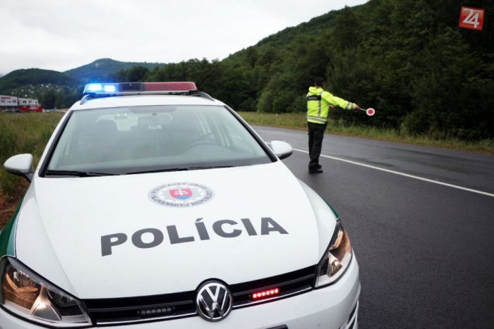 Ilustračný obrázok k článku Ťahák pre vodičov v Banskobystrickom kraji. Kde a kedy budú policajné kontroly?