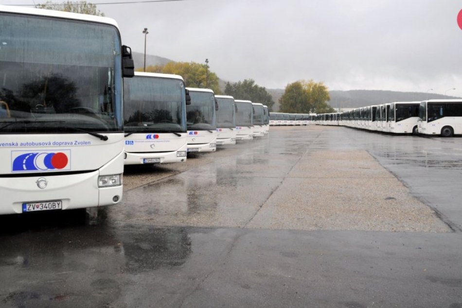 Ilustračný obrázok k článku Autobusové spoje v kraji premávajú v prázdninovom režime: Dokedy predbežne?